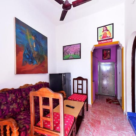 Villa Betty Beach Front Puducherry Buitenkant foto
