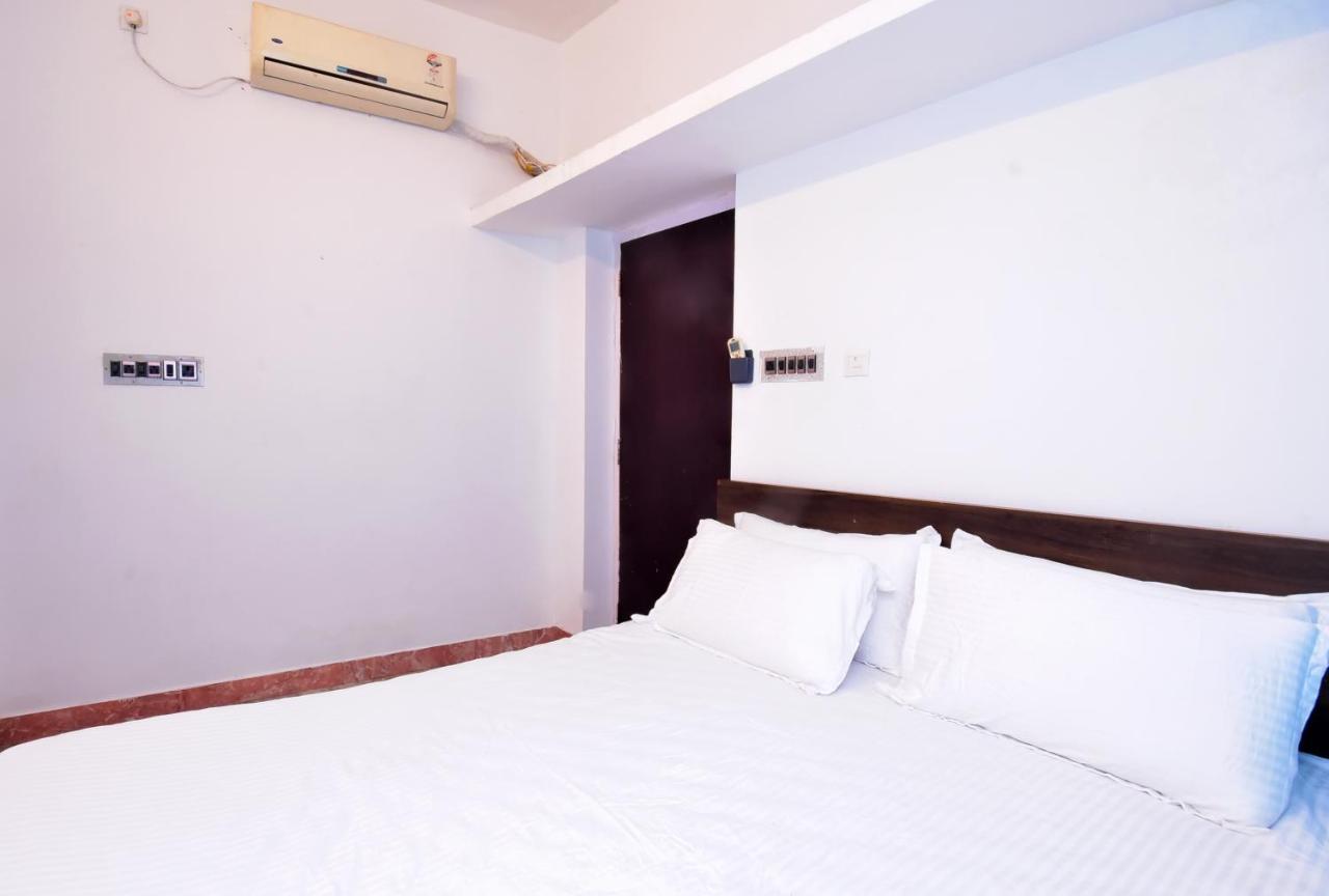Villa Betty Beach Front Puducherry Buitenkant foto